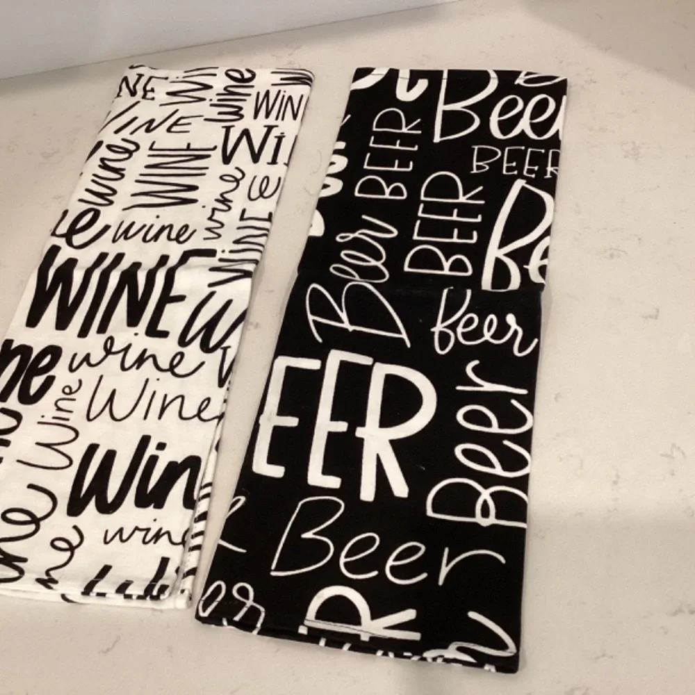 NEW Set of 2 Black & White Beer/ Wine pattern kitchen / bar area towels 19x19”